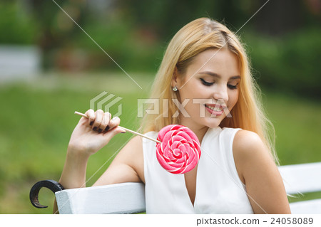 Portrait of young blonde woman Portrait of young blonde woman 24058089