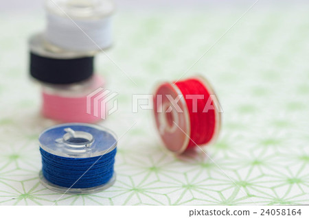 A bobbin 24058164
