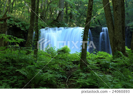 夏天Choshi Otaki的Oshirase小河 夏天Choshi Otaki的Oshirase小河 24060893