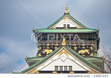 Osaka Castle and blue sky in Japan 24061015