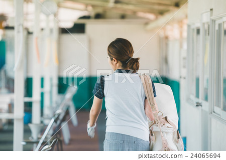 女生 女孩 女性 24065694