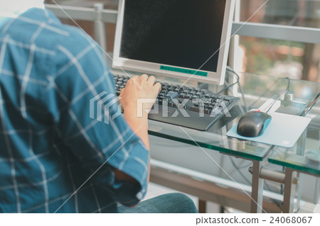 computer lab, pc room, pc 24068067