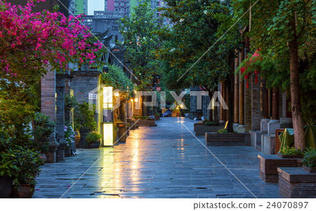 Kuanzhai Alleys scenery Kuanzhai Alleys scenery 24070897