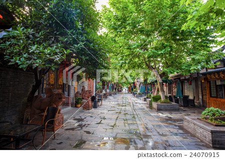 Kuanzhai Alleys scenery 24070915