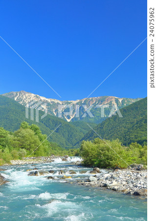 Hakuba Seiryu in Nagano Prefecture and the mountains in the North Alps 24075962