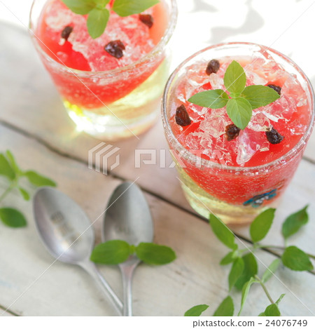 Watermelon jelly 24076749