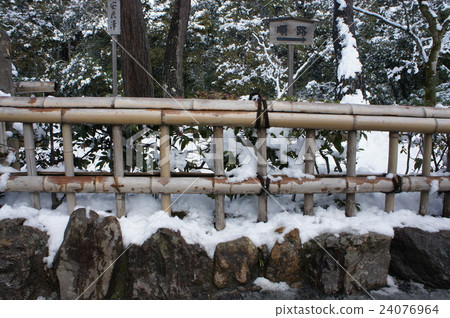 Kyoto Kinkakuji in winter Snowscape Kinkakuji Fence Kyoto Kinkakuji in winter Snowscape Kinkakuji Fence 24076964