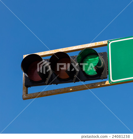 Green traffic light 24081238