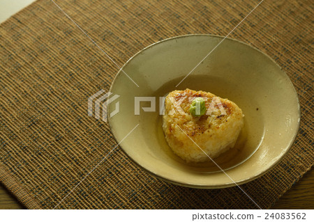 Ochazuke (grilled rice ball) 24083562