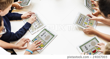 Academic School Childern E-learning Concept 24087003