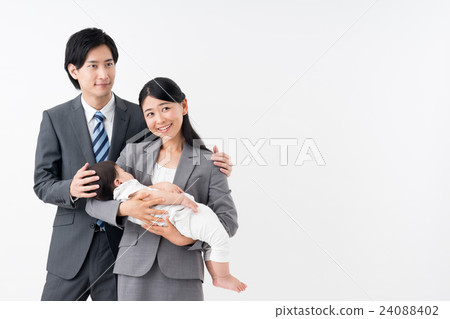 年輕的家庭 年輕的家庭 24088402