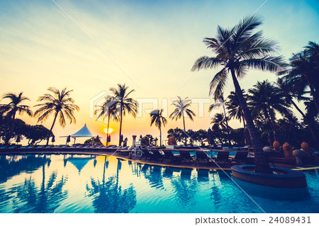 Swimming pool Swimming pool 24089431