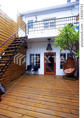 Small West Gate Time Inn 24090793