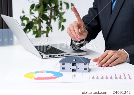 Apartment management 24091242