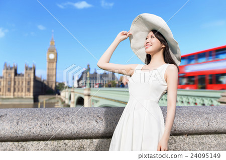 young woman travel in london young woman travel in london 24095149