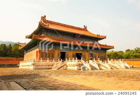 Eastern Qing Mausoleums-Xiao Mausoleum 24095245