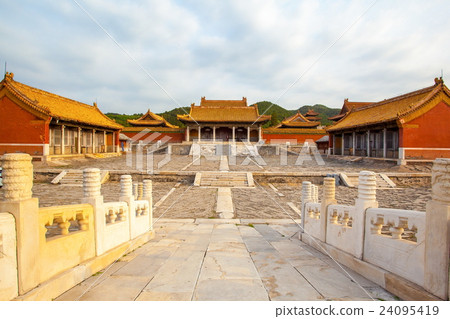 Eastern Qing Mausoleums scenery-Cian Mausoleum Eastern Qing Mausoleums scenery-Cian Mausoleum 24095419