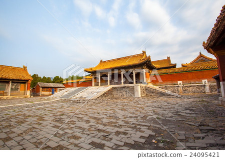 Eastern Qing Mausoleums scenery-Cian Mausoleum  24095421
