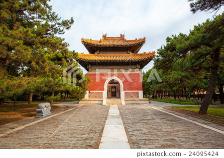 Eastern Qing Mausoleums scenery-Cian Mausoleum  24095424