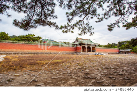 Fragrant concubine cemetery Fragrant concubine cemetery 24095440