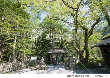 Hodaka Shrine Okumiya(長野縣松本市·初夏·上高地景觀) Hodaka Shrine Okumiya(長野縣松本市·初夏·上高地景觀) 24096793