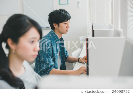 male, man, desk work 24098792