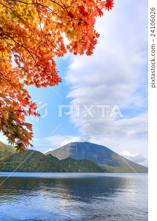 10月，栃木縣日光市Senjuagahama的金山 24106026