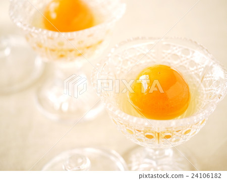 "Honey-boiled kumquat" on horse-top cup (horizontal position) 24106182