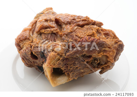 Crispy German pork knuckle 24117093