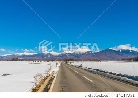 Road to mountain in Winter ( Japan ) 24117351