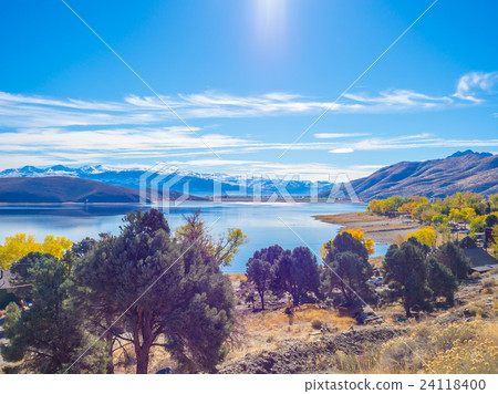 Topaz Lake , Nevada . Topaz Lake , Nevada . 24118400