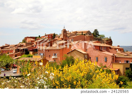 Roussillon Wasen village 24120565