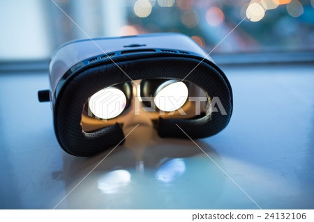 VR device at indoor 24132106