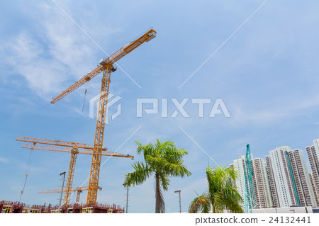 Construction crane 24132441