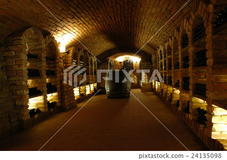 food and drink food and drink 24135098