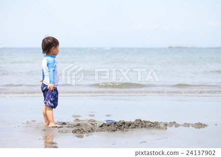 Coast and boys vertical 24137902