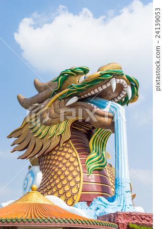 Giant Dragon Statue Giant Dragon Statue 24139053