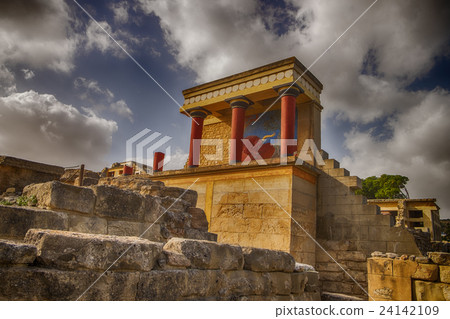 Knossos Palace ruins. Heraklion, Crete, Greece Knossos Palace ruins. Heraklion, Crete, Greece 24142109