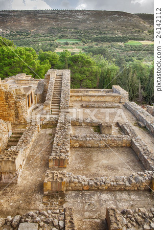 Greece antique excavations 24142112