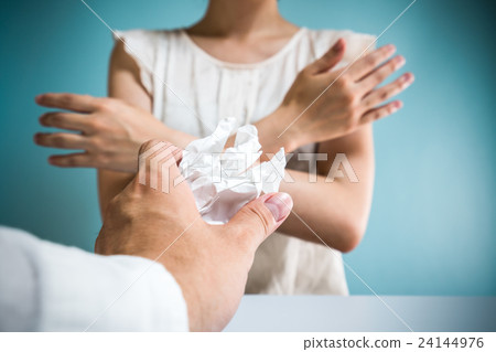 Business women who can press waste paper 24144976