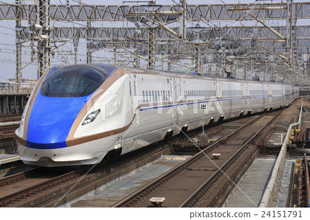 Hokuriku Shinkansen W7系列（繁忙季節可變運行） 24151791
