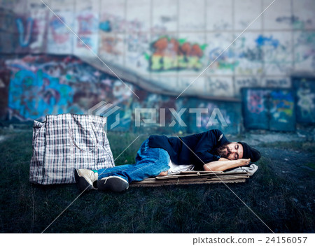Vagrant sleeping outside 24156057