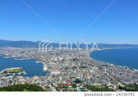 從北海道,北海道的美麗的都市風景 從北海道,北海道的美麗的都市風景 24156791