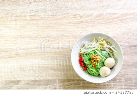 Thai Noodle with meat ball and crispy pork skin  24157753