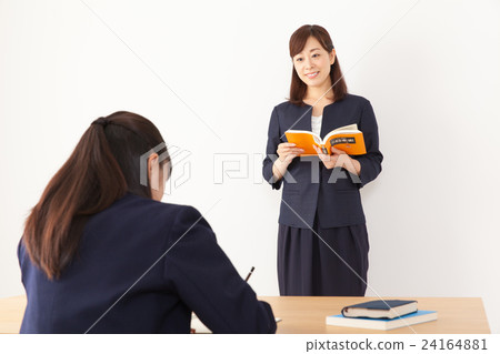 School / cram school lessons 24164881