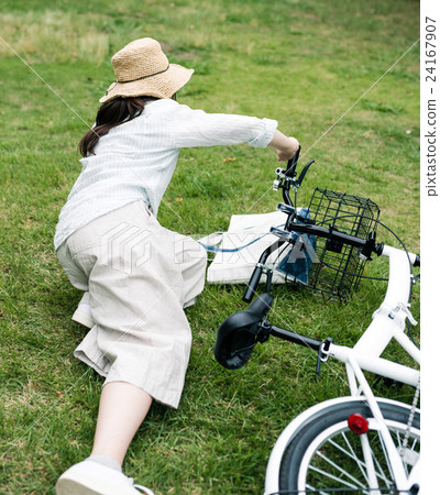 A bicycle A bicycle 24167907