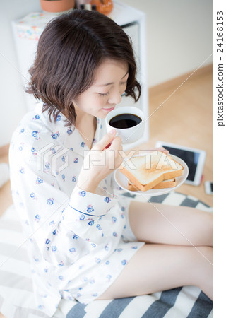 Breakfast ladies Breakfast ladies 24168153