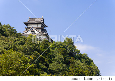 Inuyama Castle From the east side of the castle tower 24174914