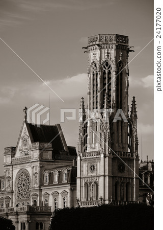 Saint-Germain 24177020