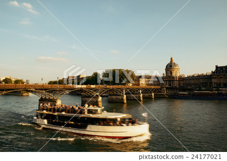 River Seine 24177021